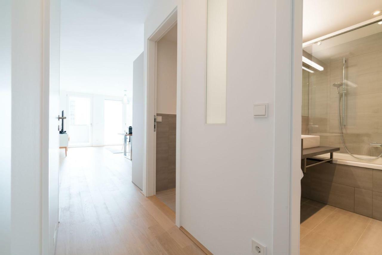 Apartment | Spacious Serviced In Directly At The U4 *