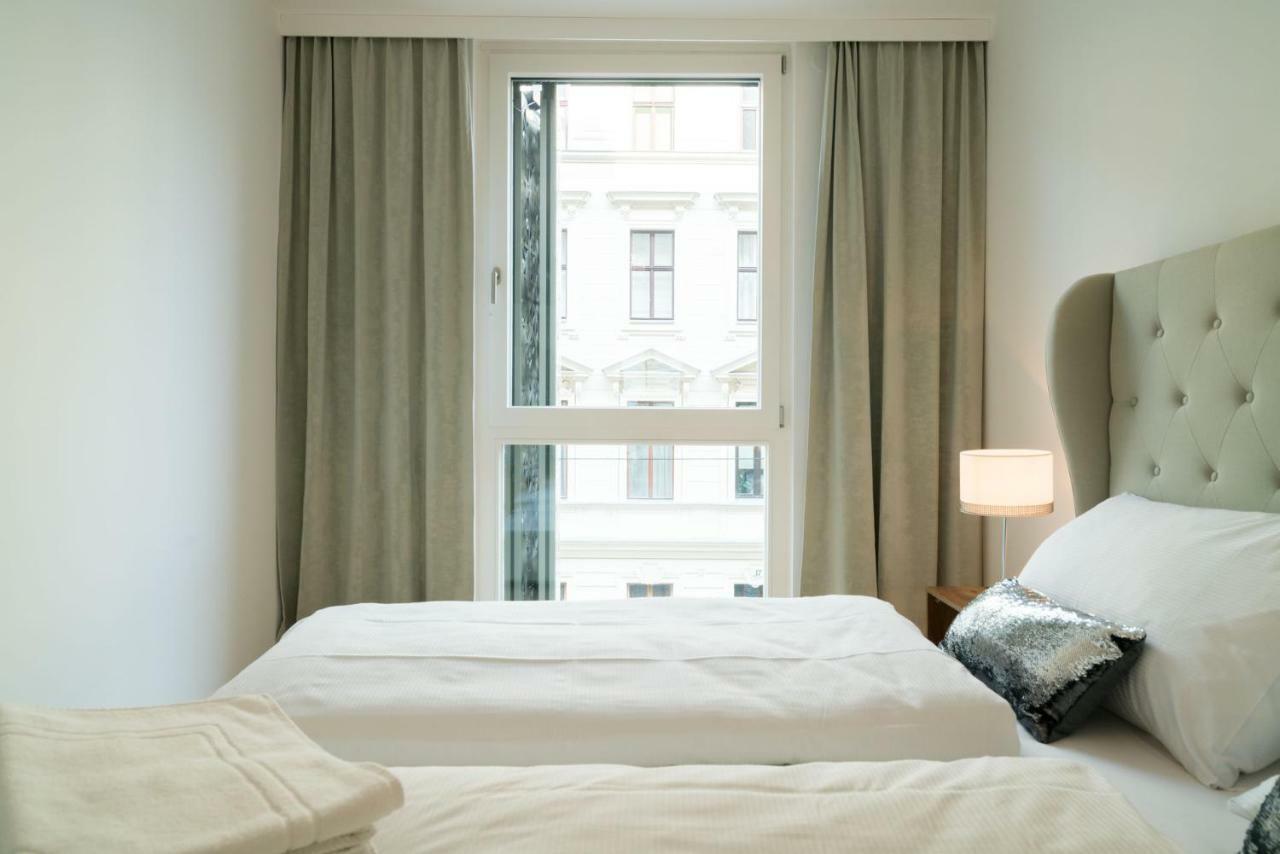 | Spacious Serviced In Directly At The U4 Wien